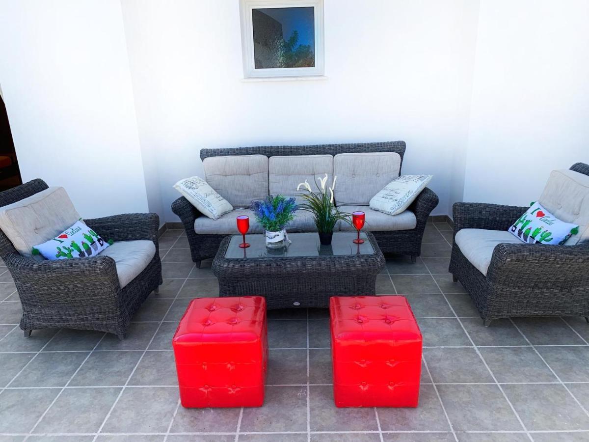 Vilă Carilisto Big 4 Bedrooms In Center Of Ayia Napa