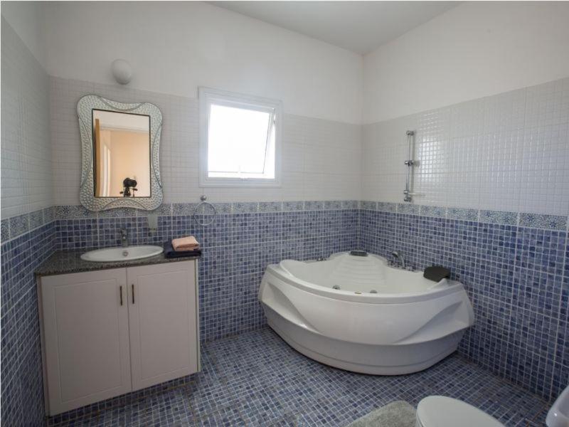 Carilisto Big 4 Bedrooms In Center Of Ayia Napa